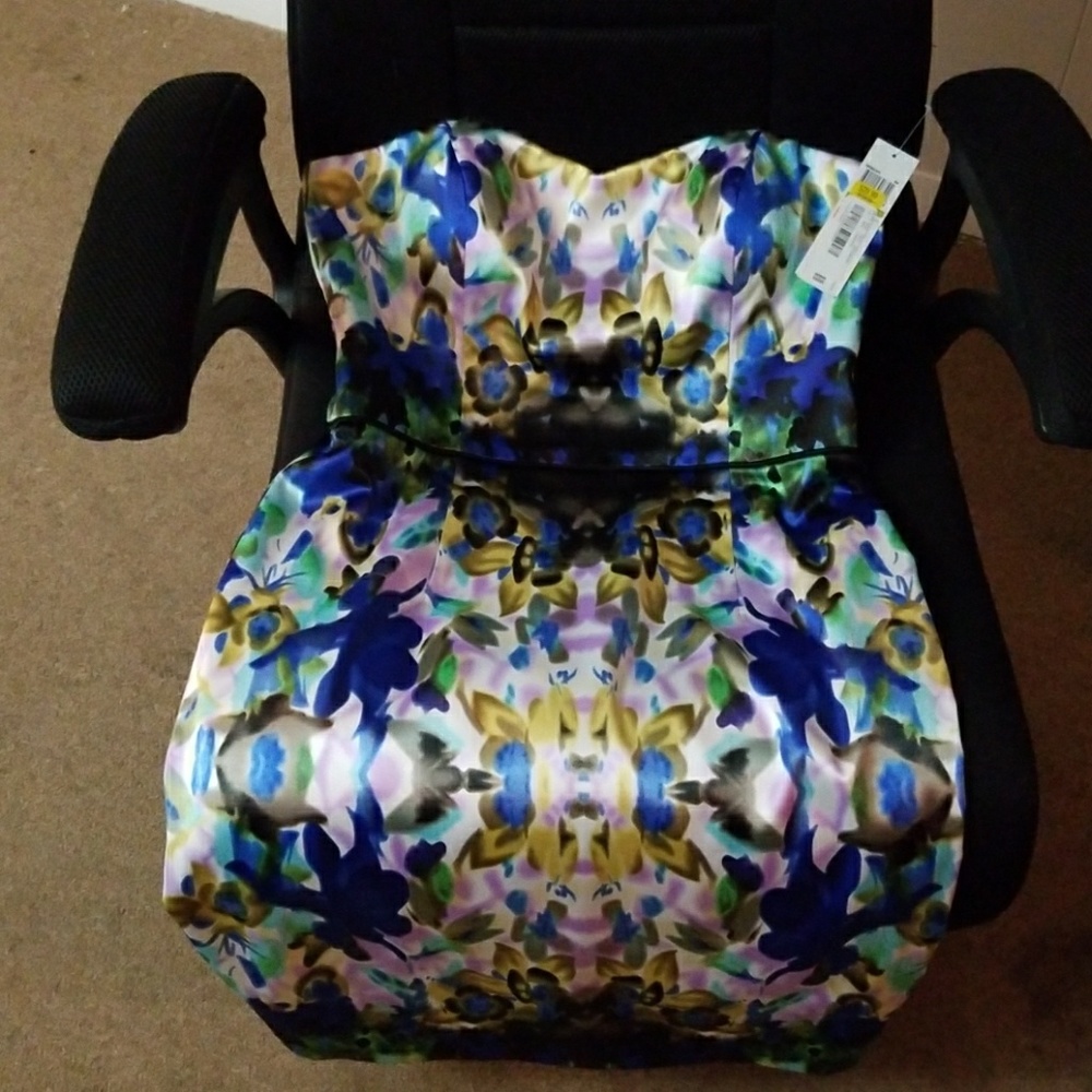 Strapless beautiful maggy london dress